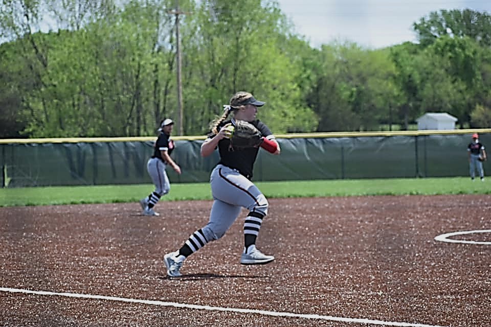 Red Devils Sweep Fort Scott
