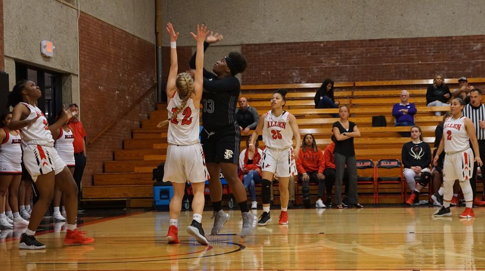 Women Sweep Fort Scott